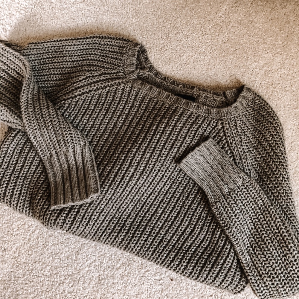 AMERICAN EAGLE JEGGING SWEATER